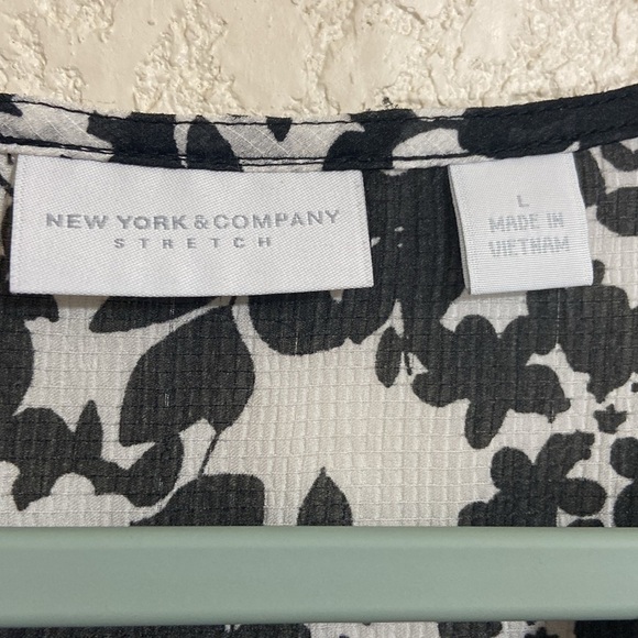 NEW YORK & Company Ruffle Blouse - Picture 3 of 11